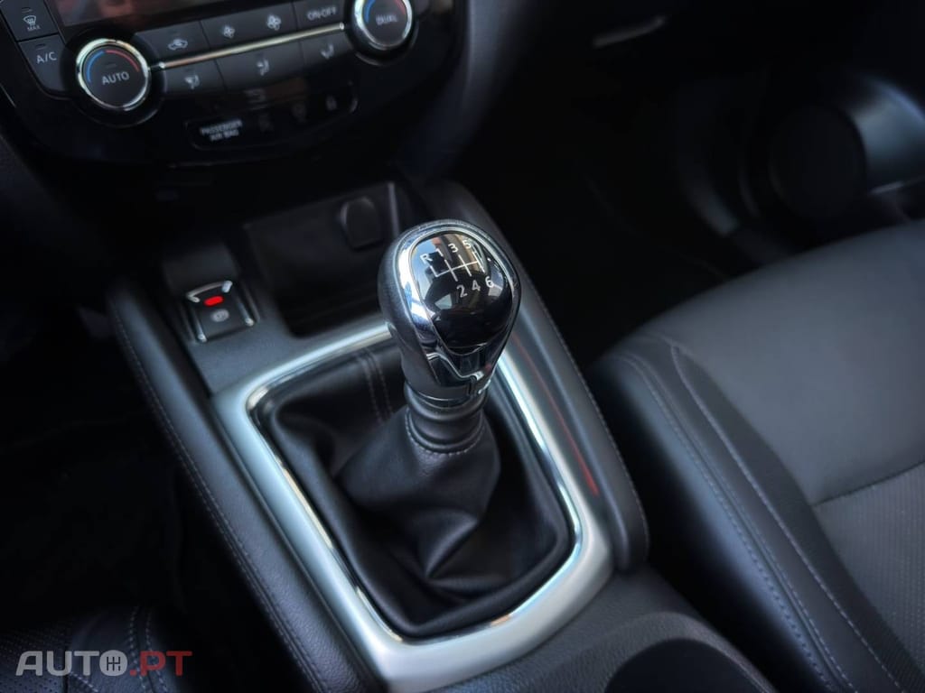Nissan Qashqai 1.5 dCi Tekna Premium