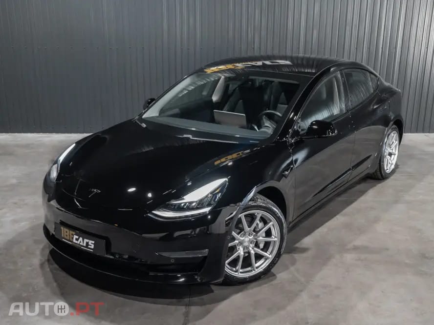 Tesla Model 3 Long-Range Dual Motor AWD