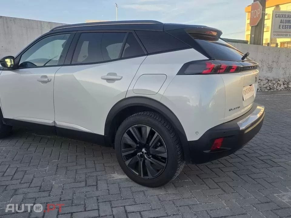 Peugeot E-2008 GT Pack