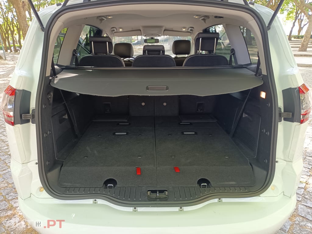 Ford S-Max Titanium X