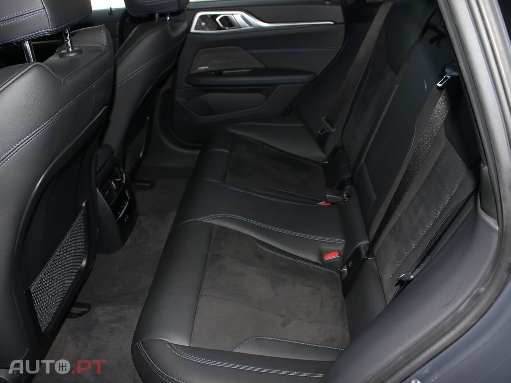 BMW i4 eDrive40 Pack Desportivo M