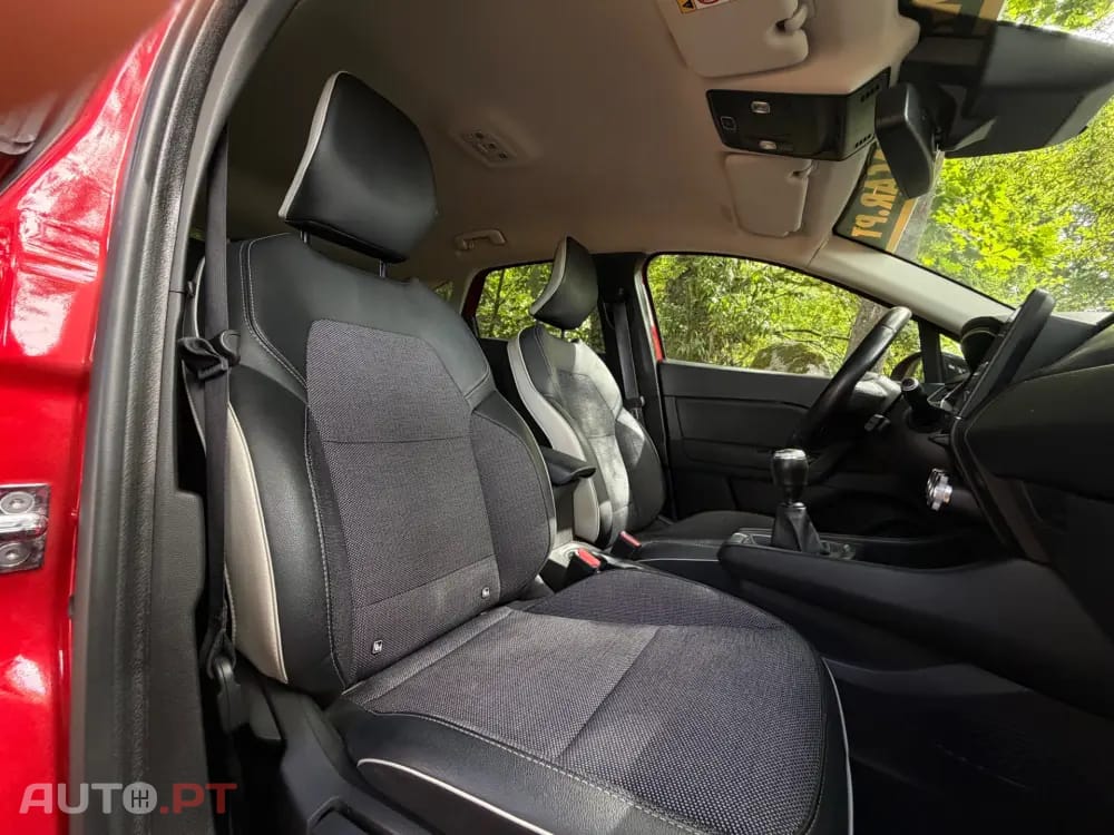 Renault Captur 1.0 TCe Exclusive