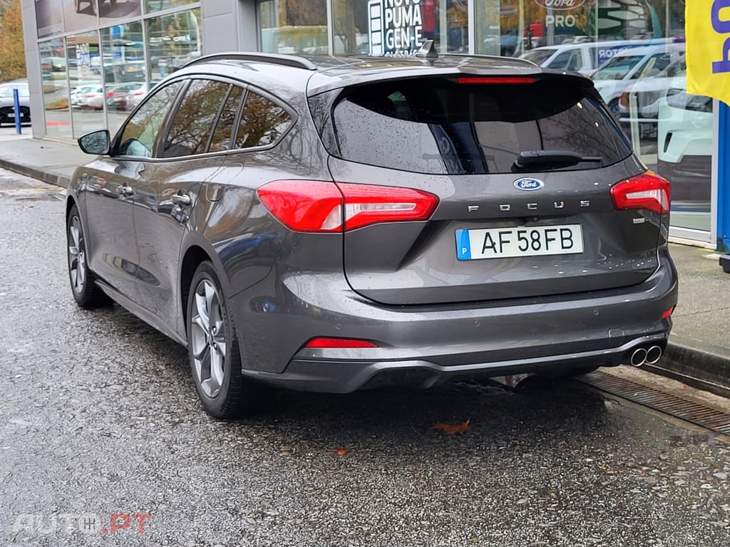 Ford Focus SW 1.0 EcoBoost MHEV ST-Line X