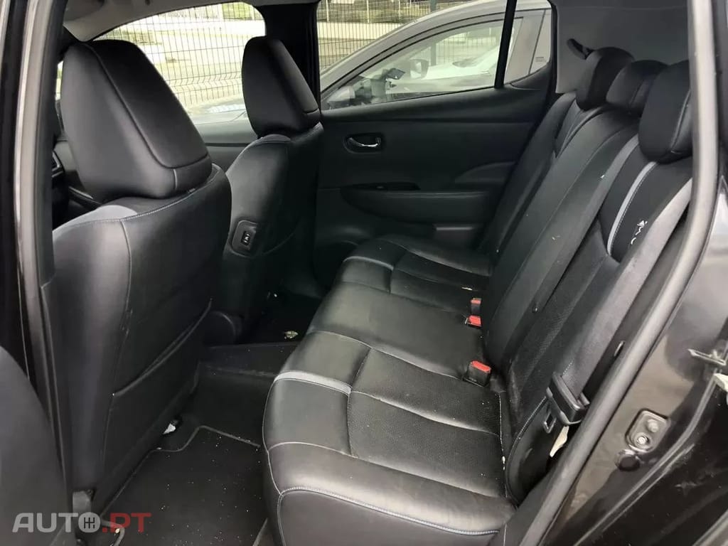 Nissan Leaf Tekna Two Tone+ProPilot Park