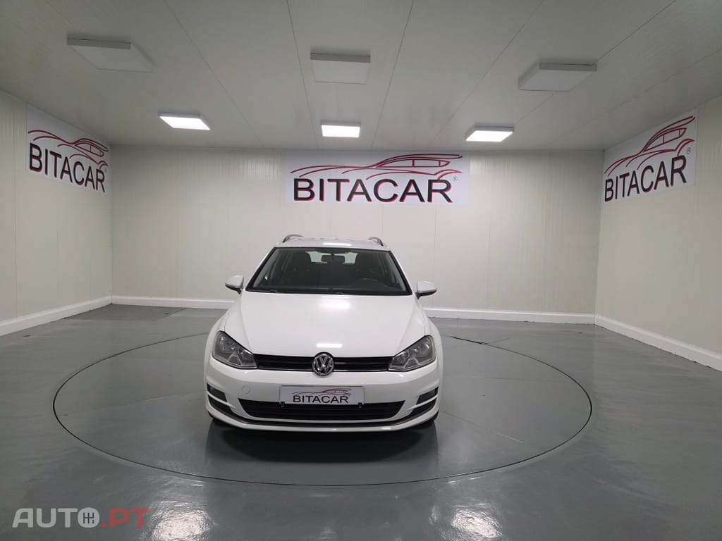 Volkswagen Golf 1.6 HDI CONFORTLINE