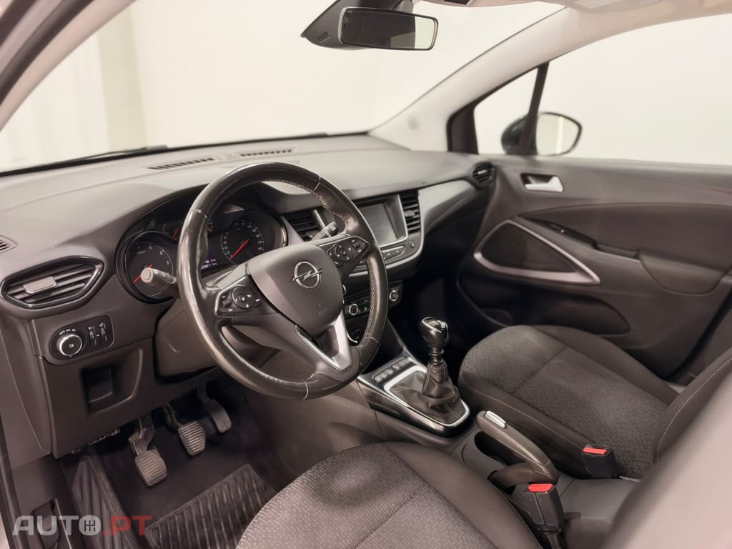 Opel Crossland 1.2 T Business Edition