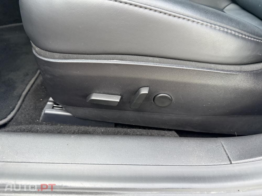 Tesla Model 3 Long-Range Dual Motor AWD