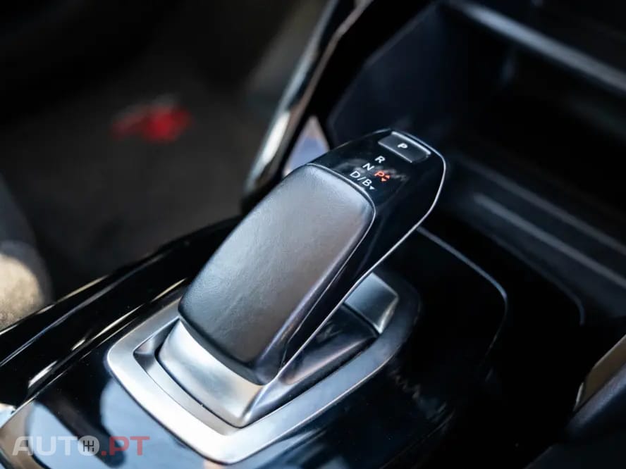 Peugeot E-208 50 kWh Active