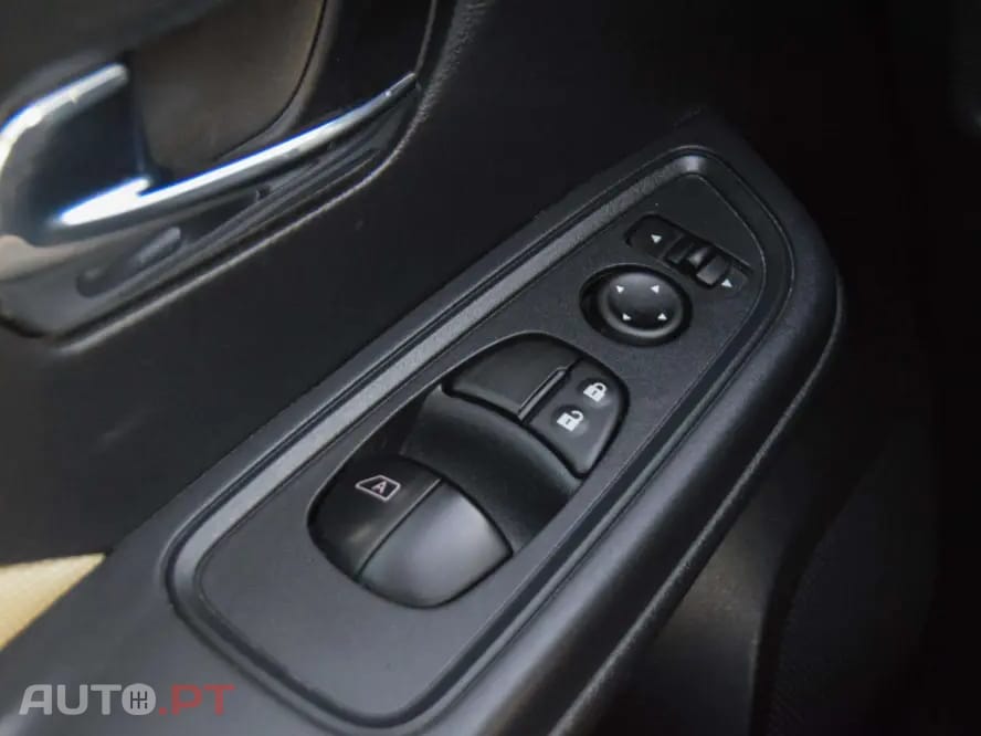 Nissan Micra 1.0 IG-T N-Connecta