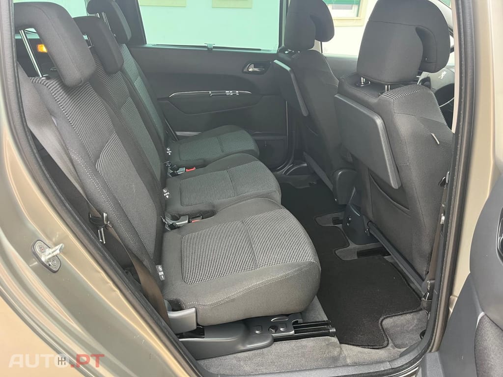 Peugeot 5008 1.6 HDI