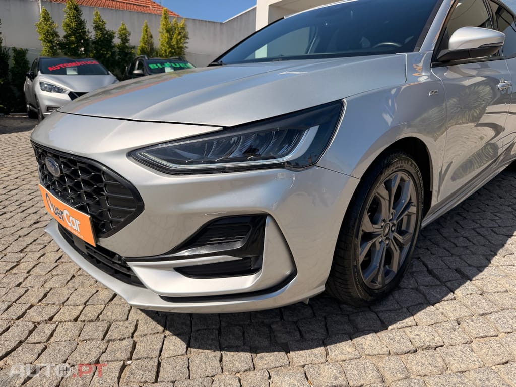 Ford Focus 1.0 EcoBoost MHEV ST-Line