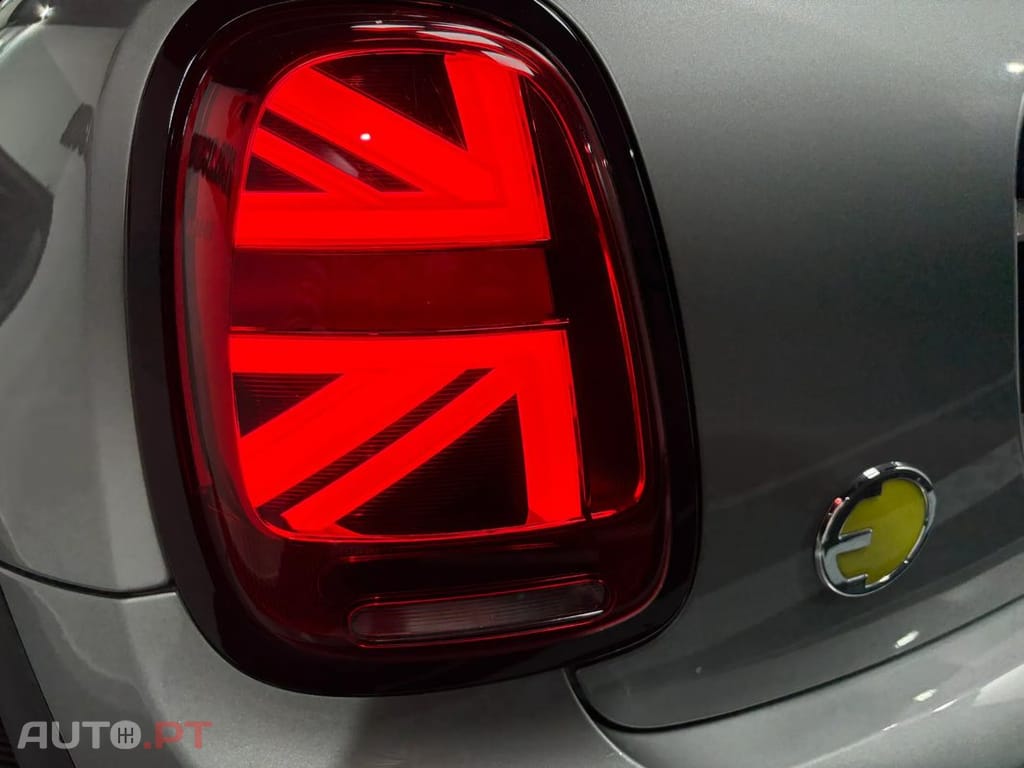 MINI Cooper Cooper SE S