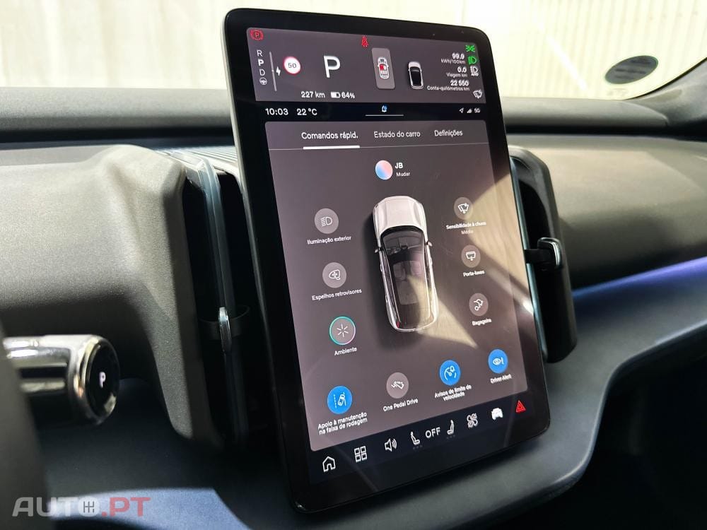 Volvo EX30 Single Motor Extended Range RWD Plus