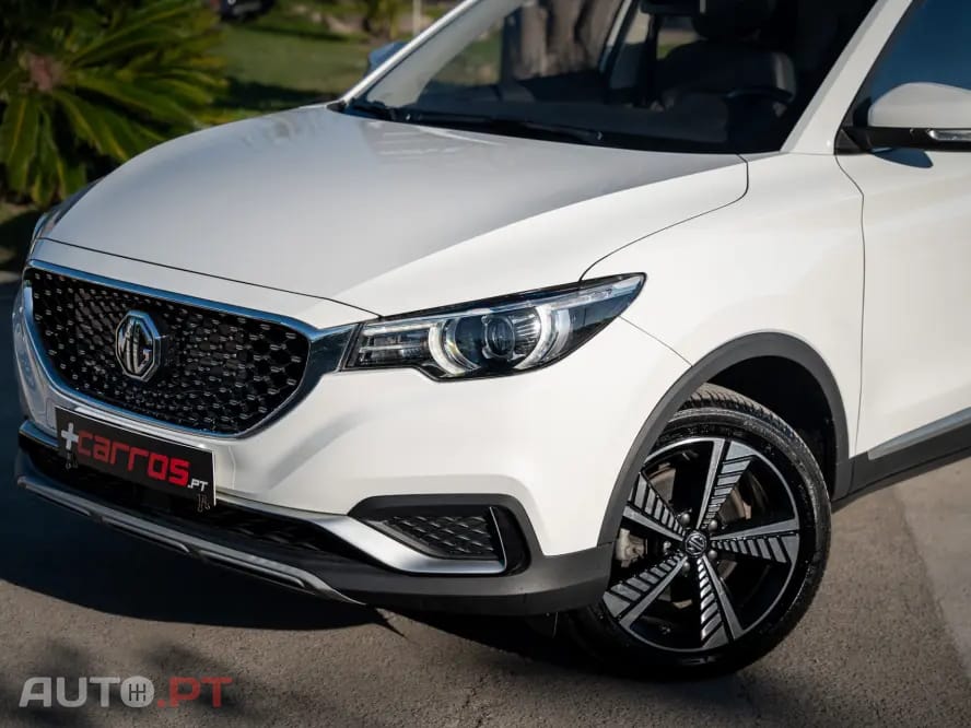 MG ZS EV 44.5 kWh Luxury