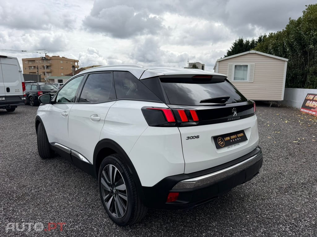 Peugeot 3008 1.2 PureTech Allure