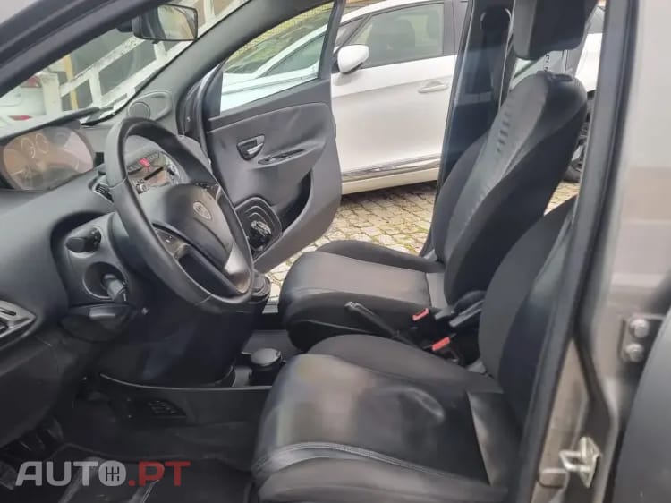 Lancia Ypsilon 1.2 S&S Platinum