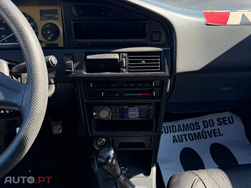 Toyota Corolla 1.3 Gold Line