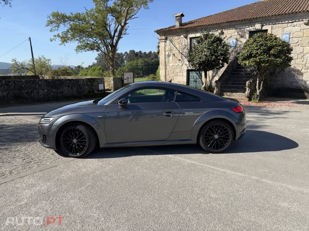 Audi TT 2.0 TDI S-line