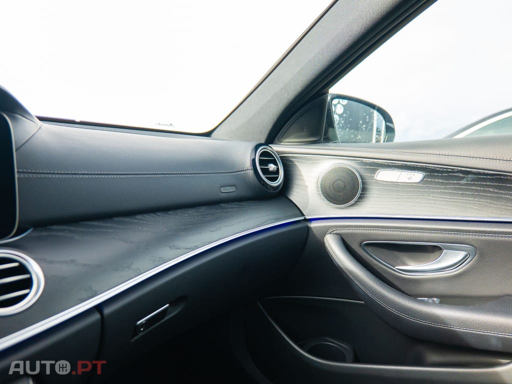 Mercedes-Benz E 220 d AMG Line