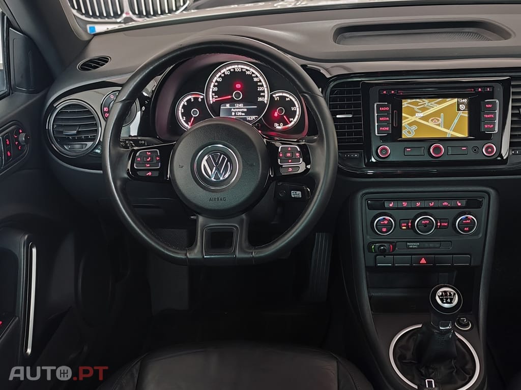 Volkswagen New Beetle 1.6 TDi Design