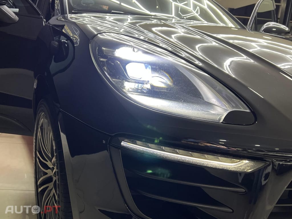 Porsche Macan S