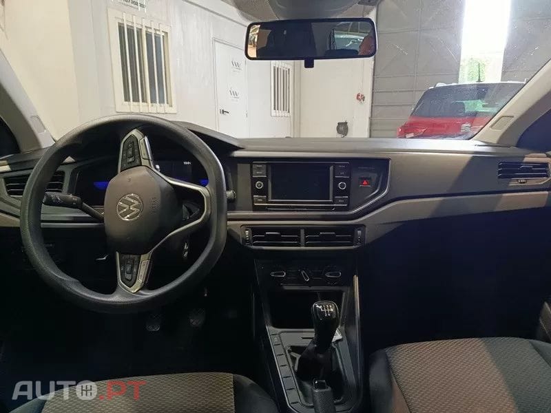 Volkswagen Polo 1.0 Confortline