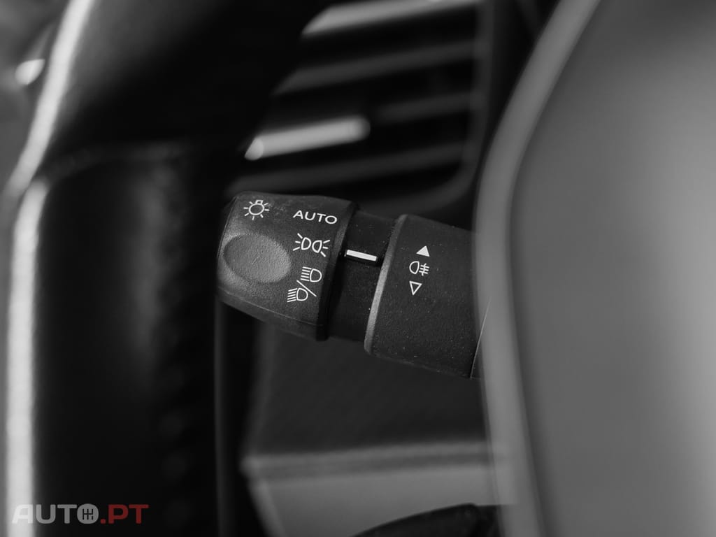 Peugeot 208 1.5 BlueHDi Active