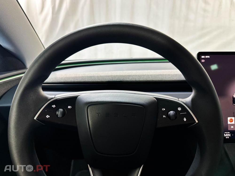 Tesla Model 3 Standard Range Plus RWD
