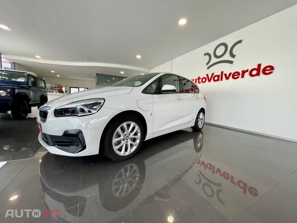 BMW 225 Line Sport