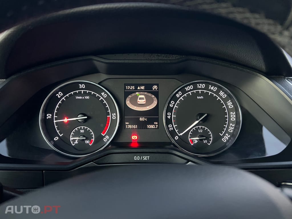 Skoda Superb 2.0 TDI Sportline