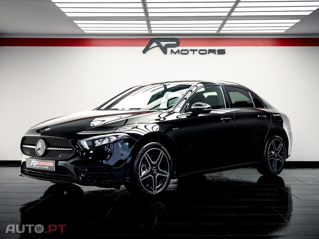 Mercedes-Benz A 250 e AMG Line