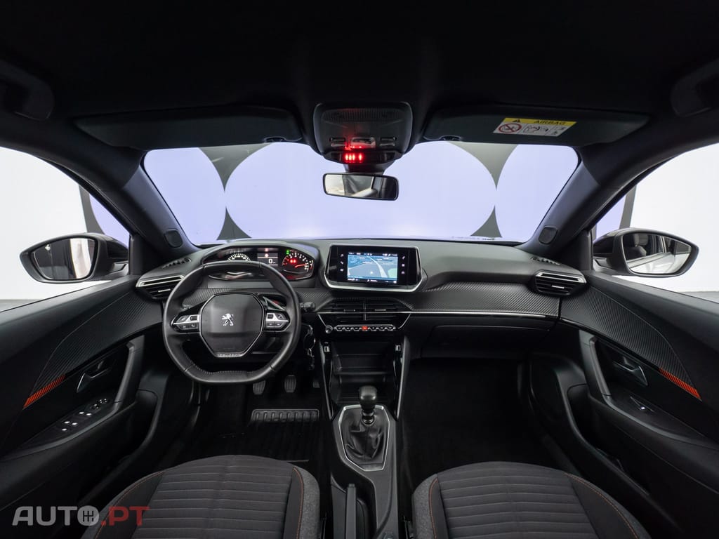 Peugeot 2008 1.2 PureTech Active Pack