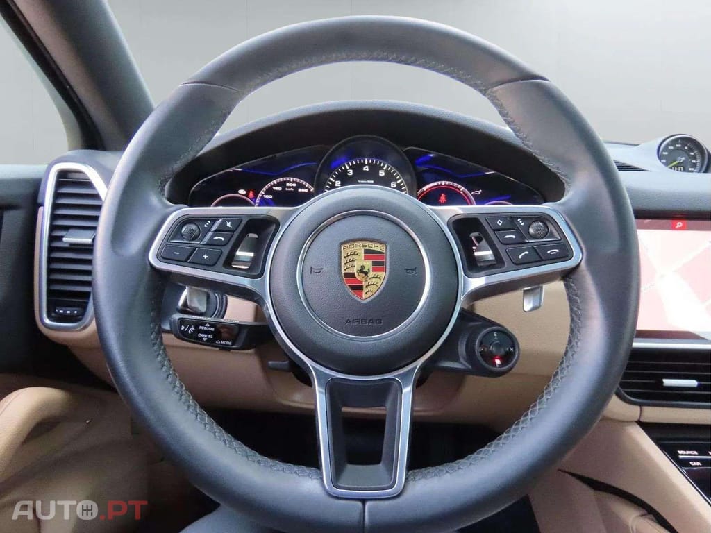 Porsche Cayenne  E-Hybrid