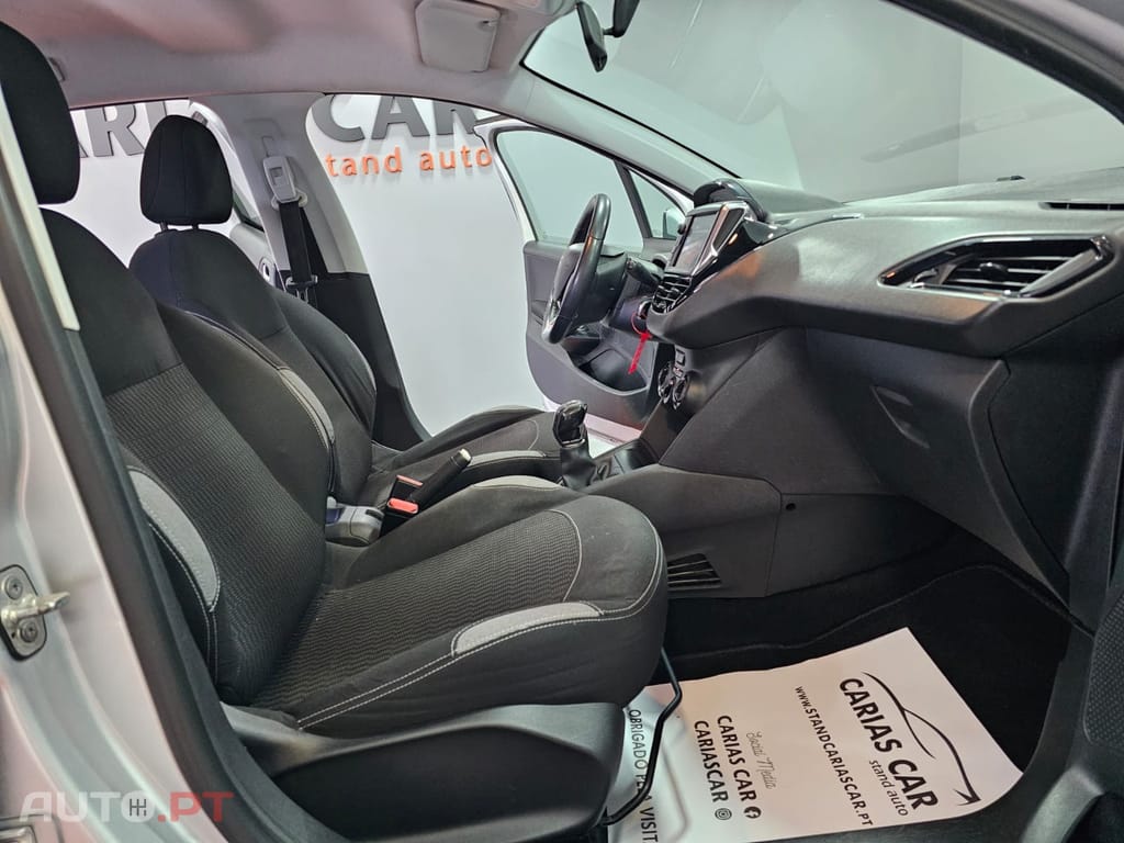 Peugeot 208 1.2 PureTech Style