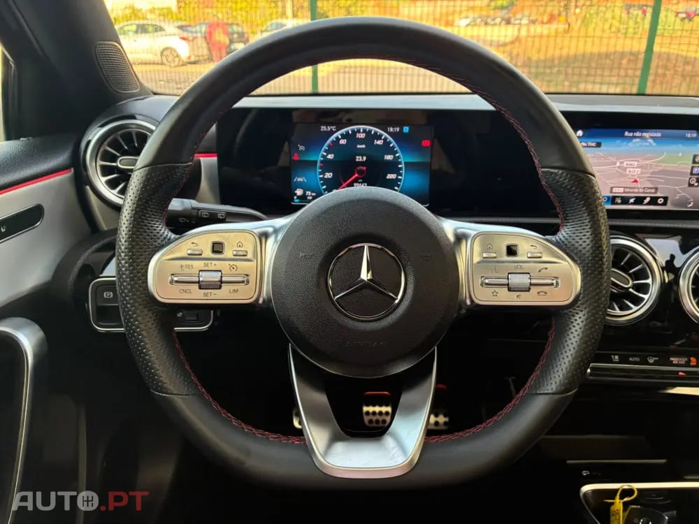Mercedes-Benz A 180 AMG Line