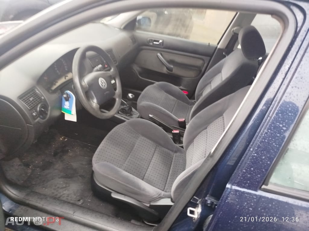 Volkswagen Golf 1.6 Movie