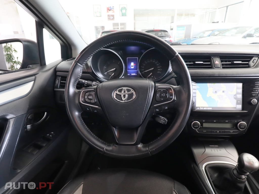 Toyota Avensis Touring Sports 1.6 D-4D Exclusive+GPS