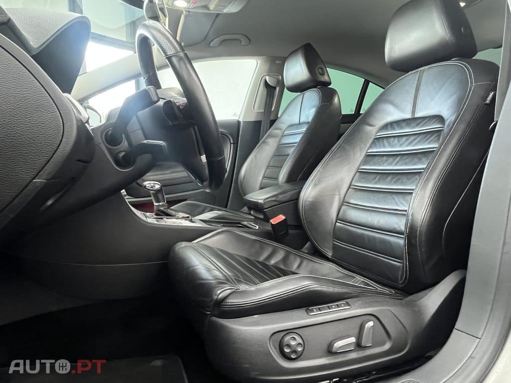 Volkswagen Passat CC 2.0 TDi DSG