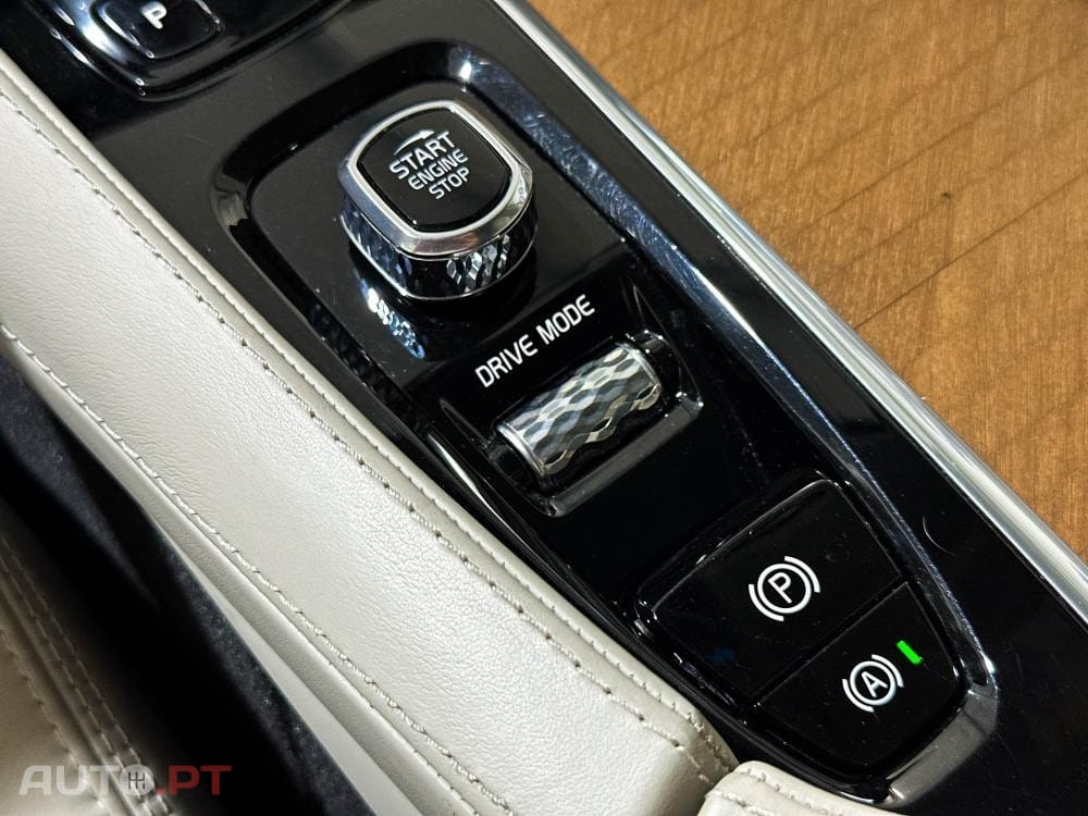 Volvo XC90 T8 AWD Twin Engine Geartronic Inscription