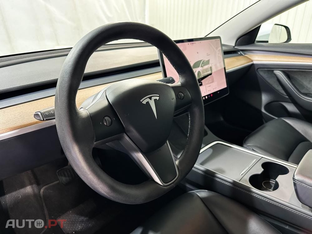 Tesla Model 3 Long Range AWD Dual Motor