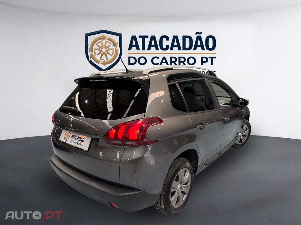 Peugeot 2008 1.2 e-VTi Style