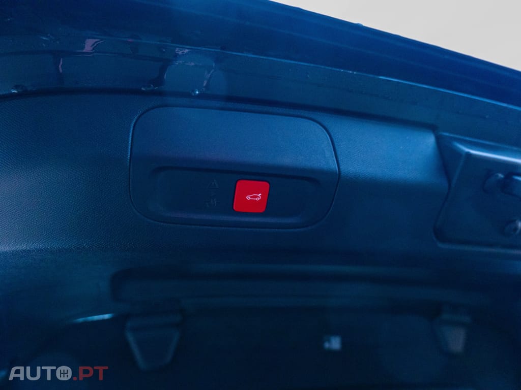 Peugeot 408 1.2 PureTech GT EAT8