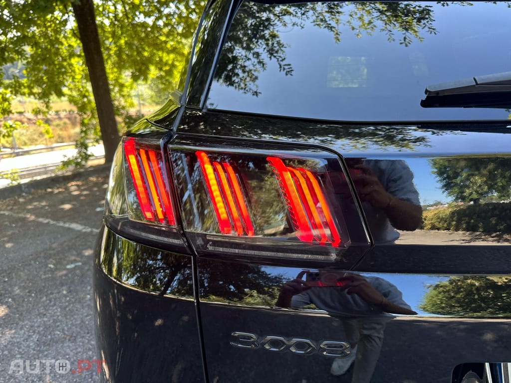 Peugeot 3008 1.6 Hybrid4 GT Pack e-EAT8