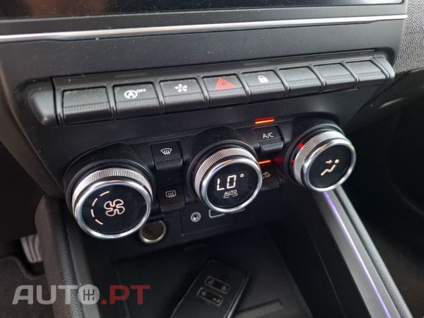 Renault Clio TCe 100 Bi-Fuel Techno