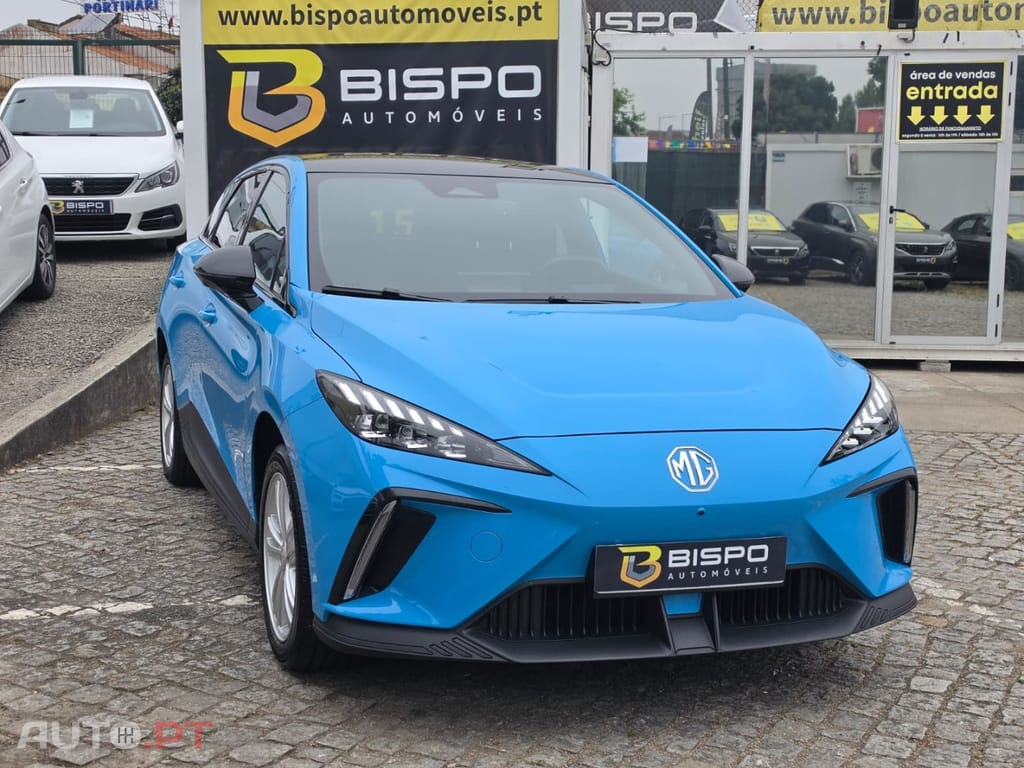 MG MG4 64 kWh Luxury