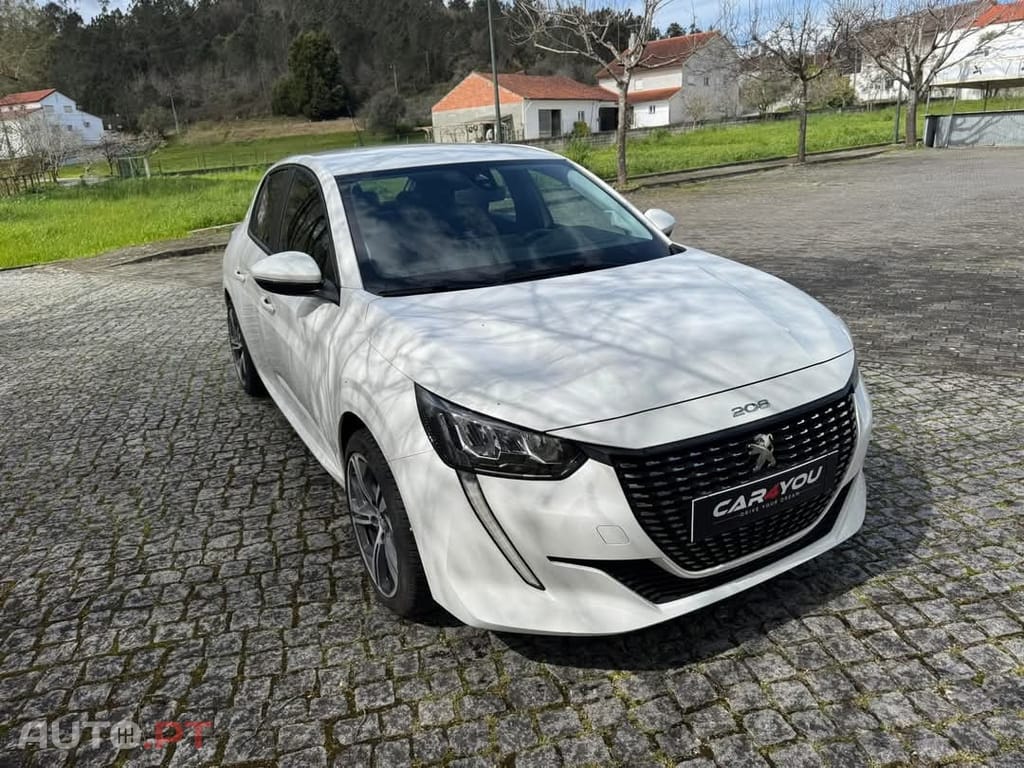 Peugeot 208 1.2 PureTech Allure EAT8