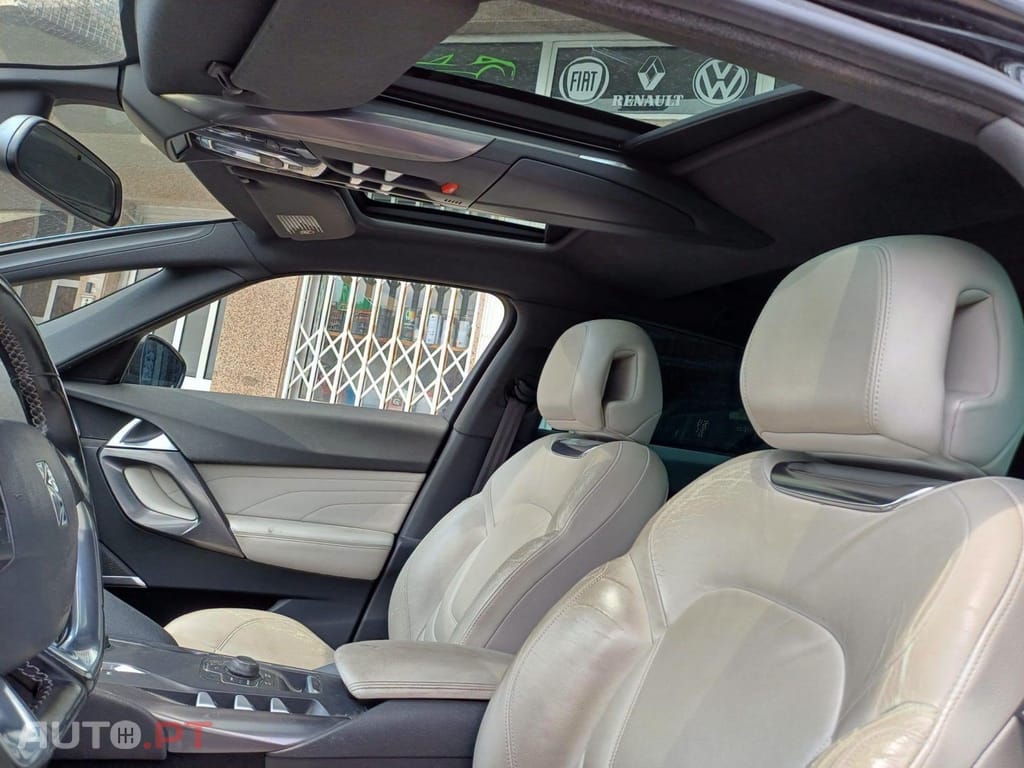 Citroen DS5 2.0 HDi Hybrid4 So Chic CMP6