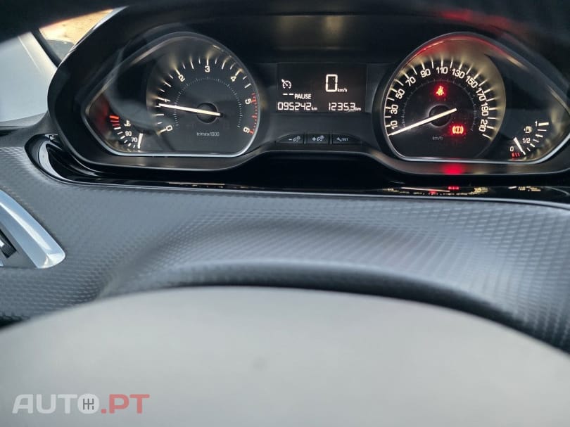 Peugeot 208 1.6 BlueHDi Active