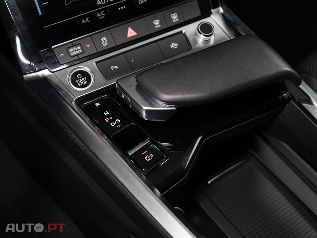 Audi E-Tron 55 quattro Advanced