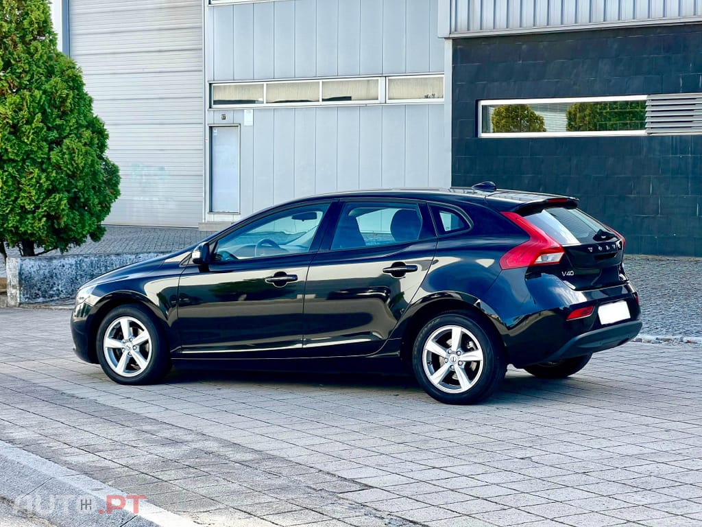 Volvo V40 120
